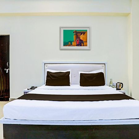 Super Hotel O Hyderabad Gate Iit Bhu Kakarmatha Exterior foto