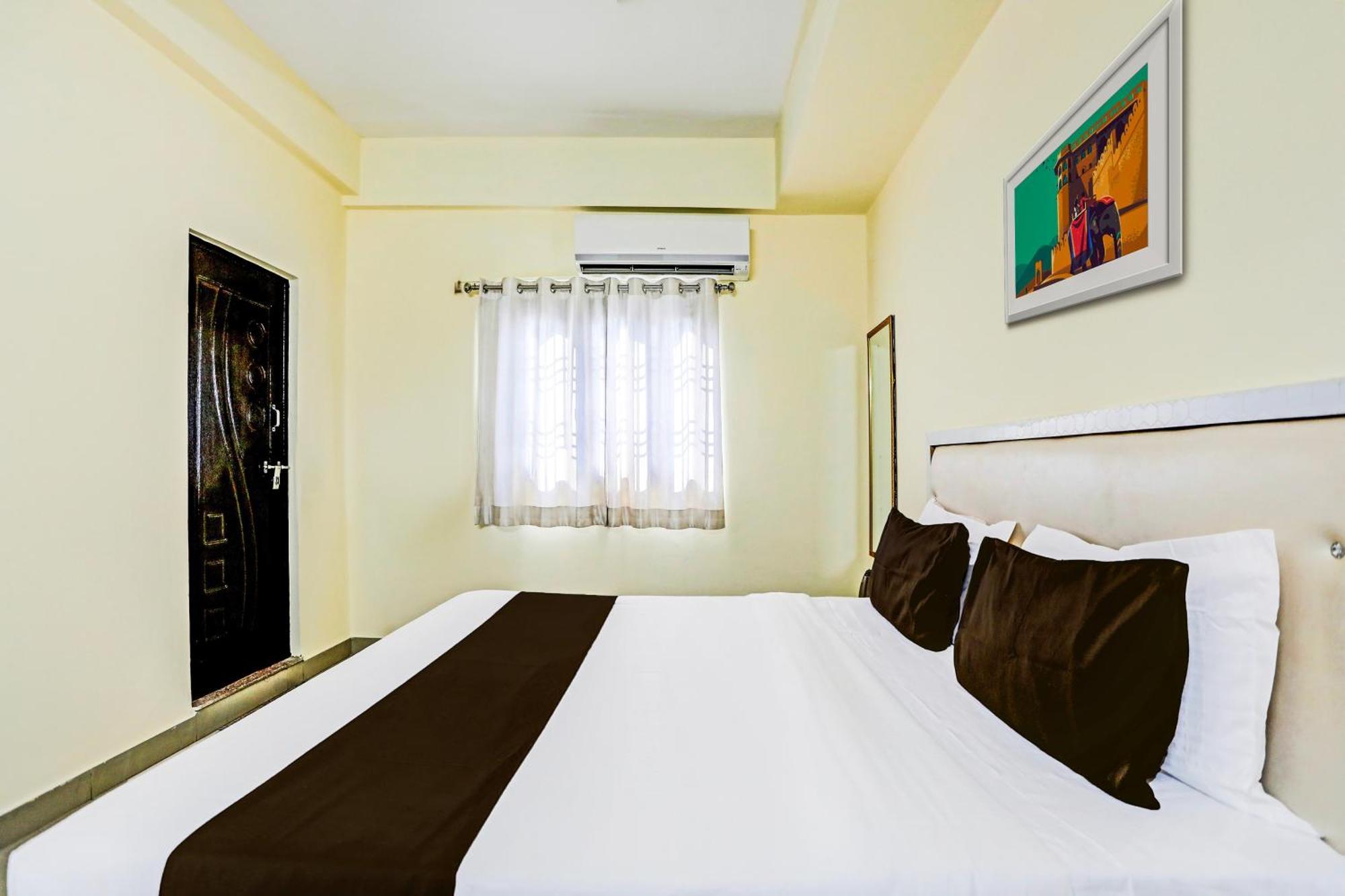 Super Hotel O Hyderabad Gate Iit Bhu Kakarmatha Exterior foto
