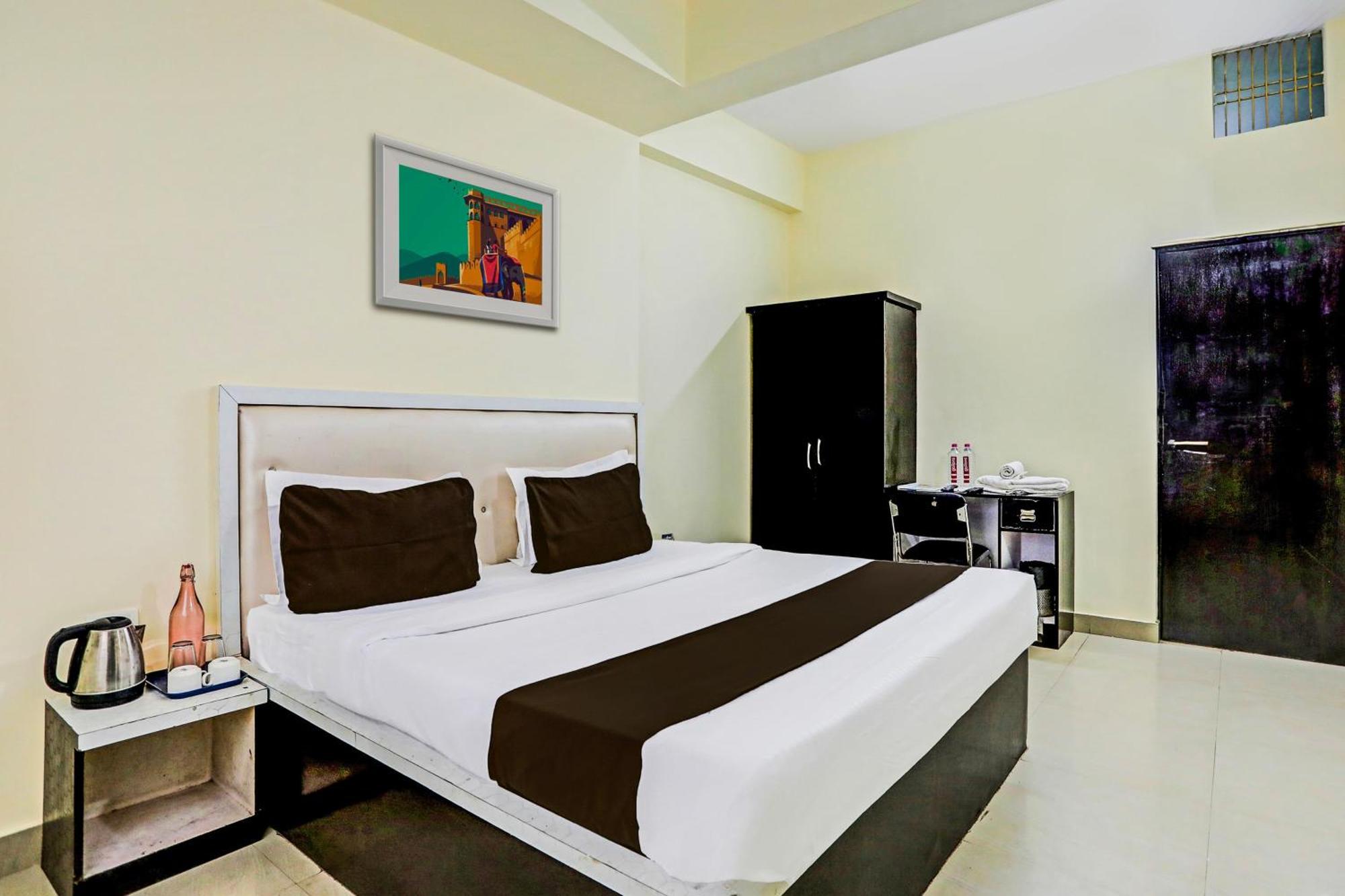 Super Hotel O Hyderabad Gate Iit Bhu Kakarmatha Exterior foto