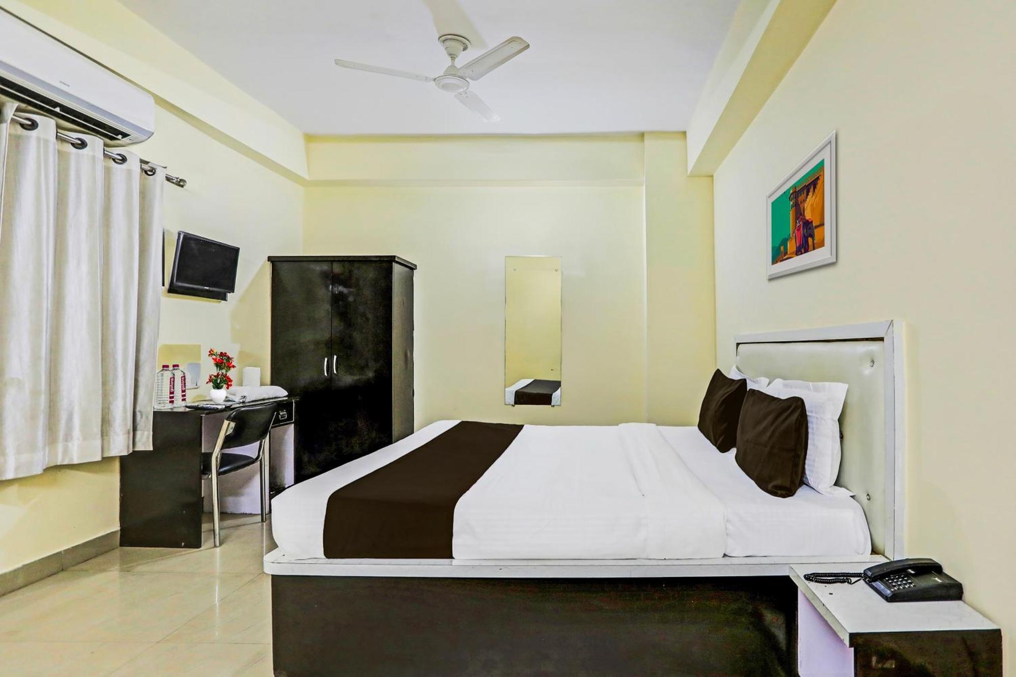 Super Hotel O Hyderabad Gate Iit Bhu Kakarmatha Exterior foto