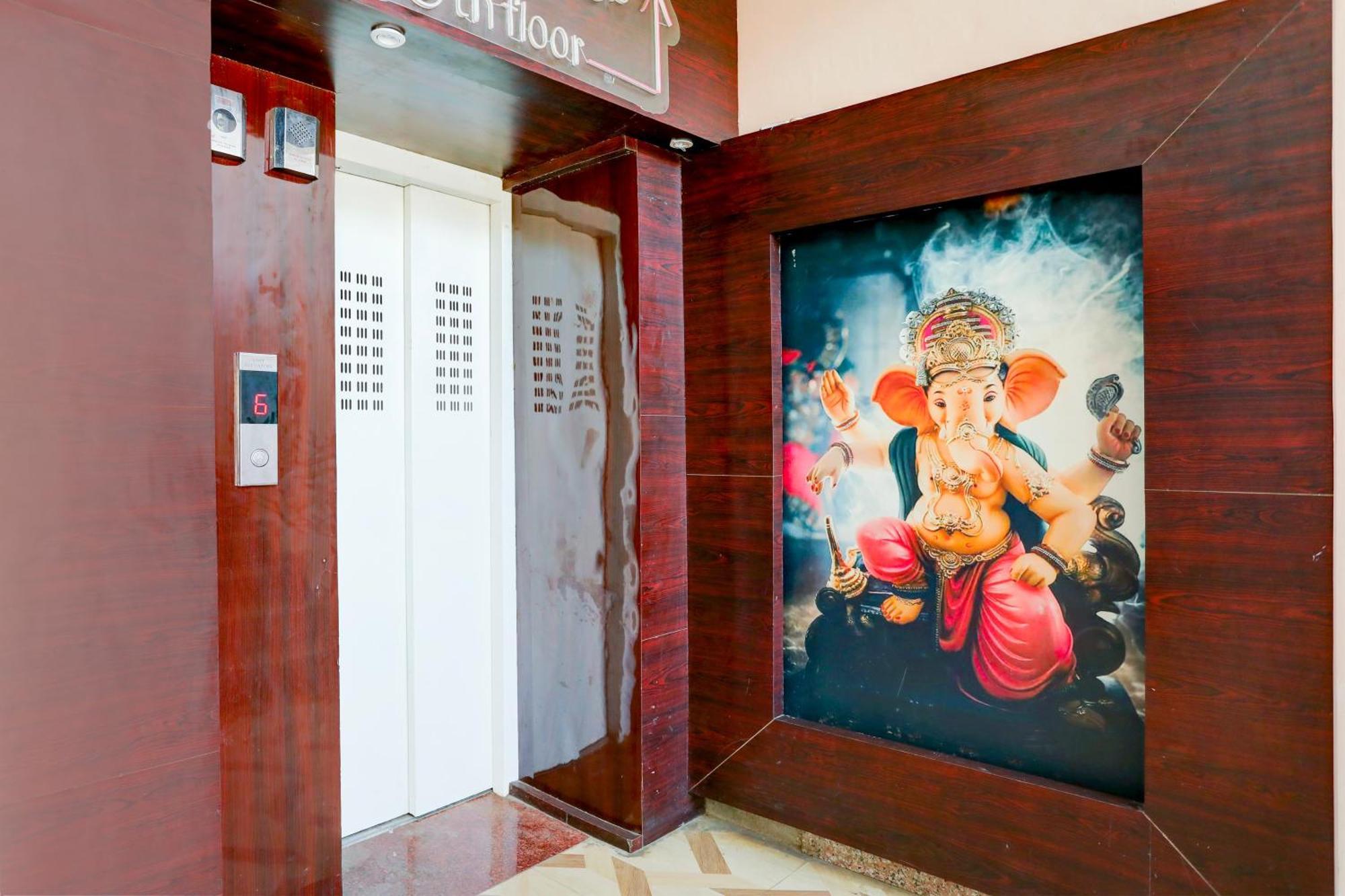 Super Hotel O Hyderabad Gate Iit Bhu Kakarmatha Exterior foto